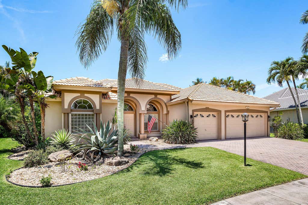 Photo of 21417 Crestfalls Court, Boca Raton, FL 33428 (MLS # B26055857)