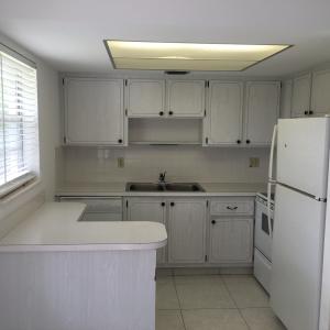 CEDAR POINTE CONDO VILLAGE 8 - Residential