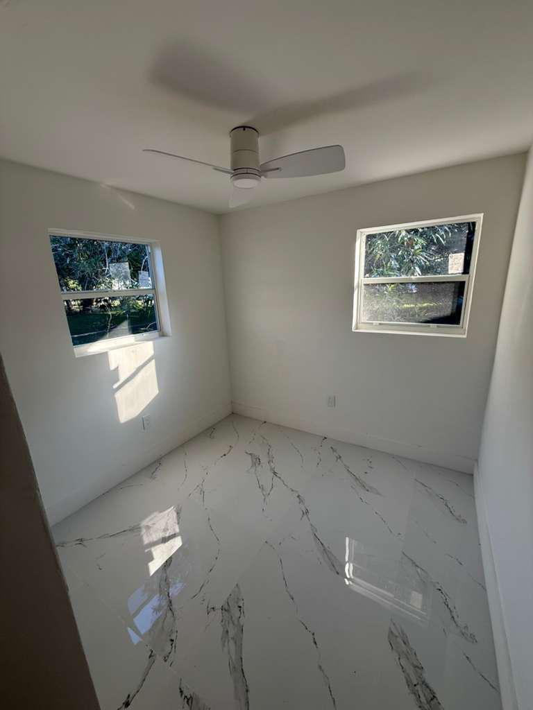 3370 NW 9th Street