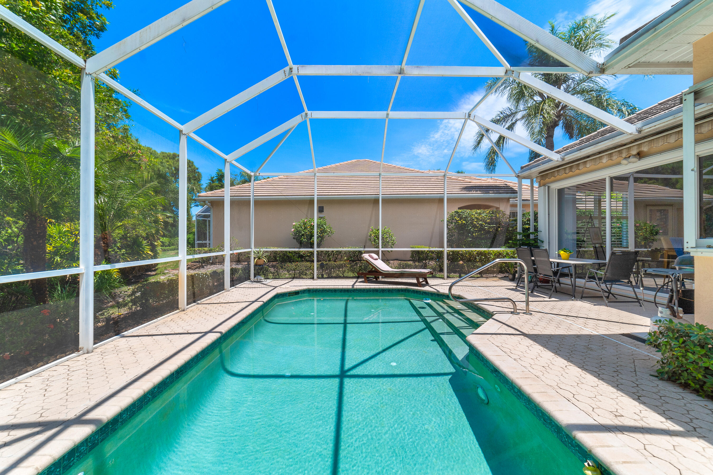 WILLOUGHBY - Residential