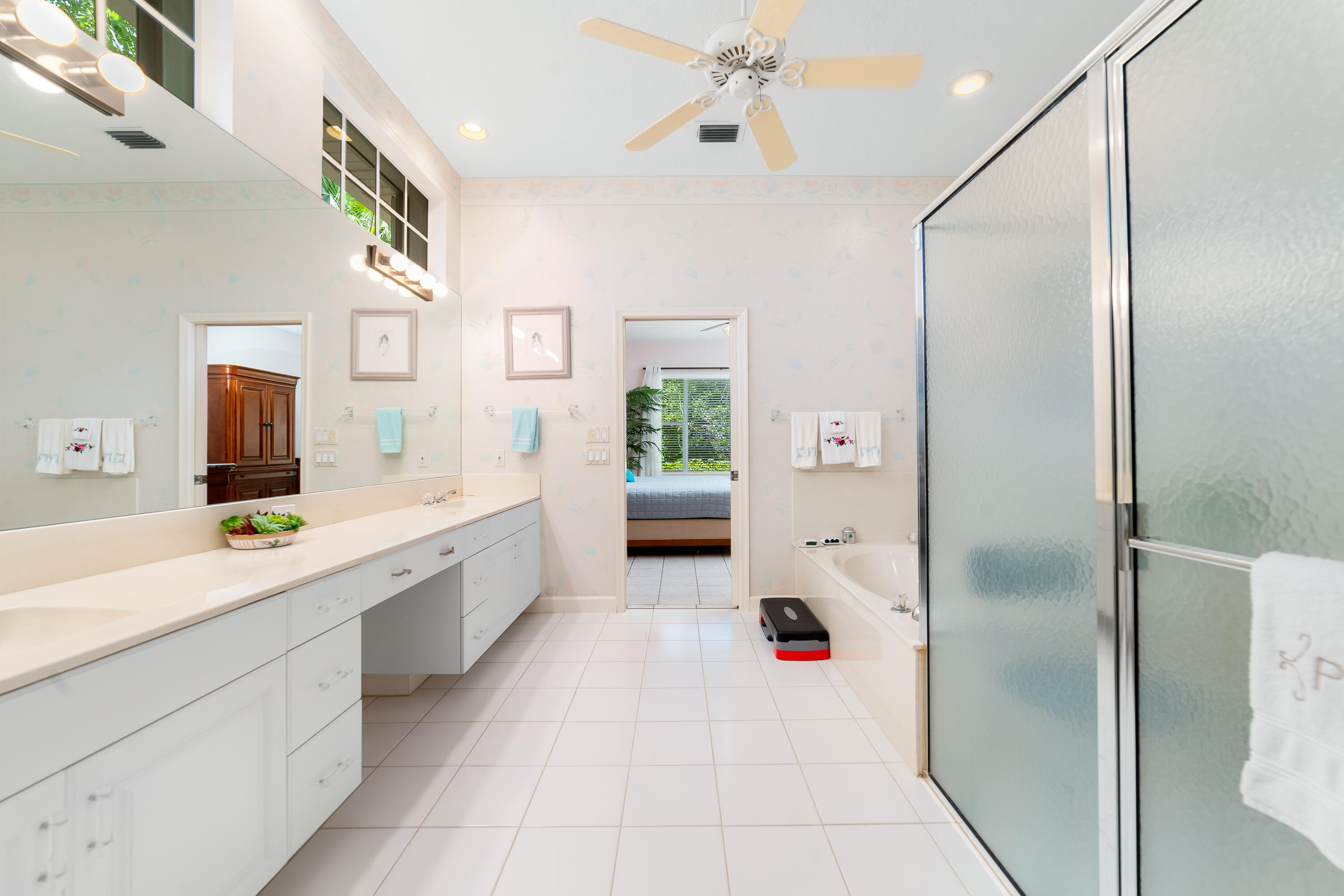 WILLOUGHBY - Residential