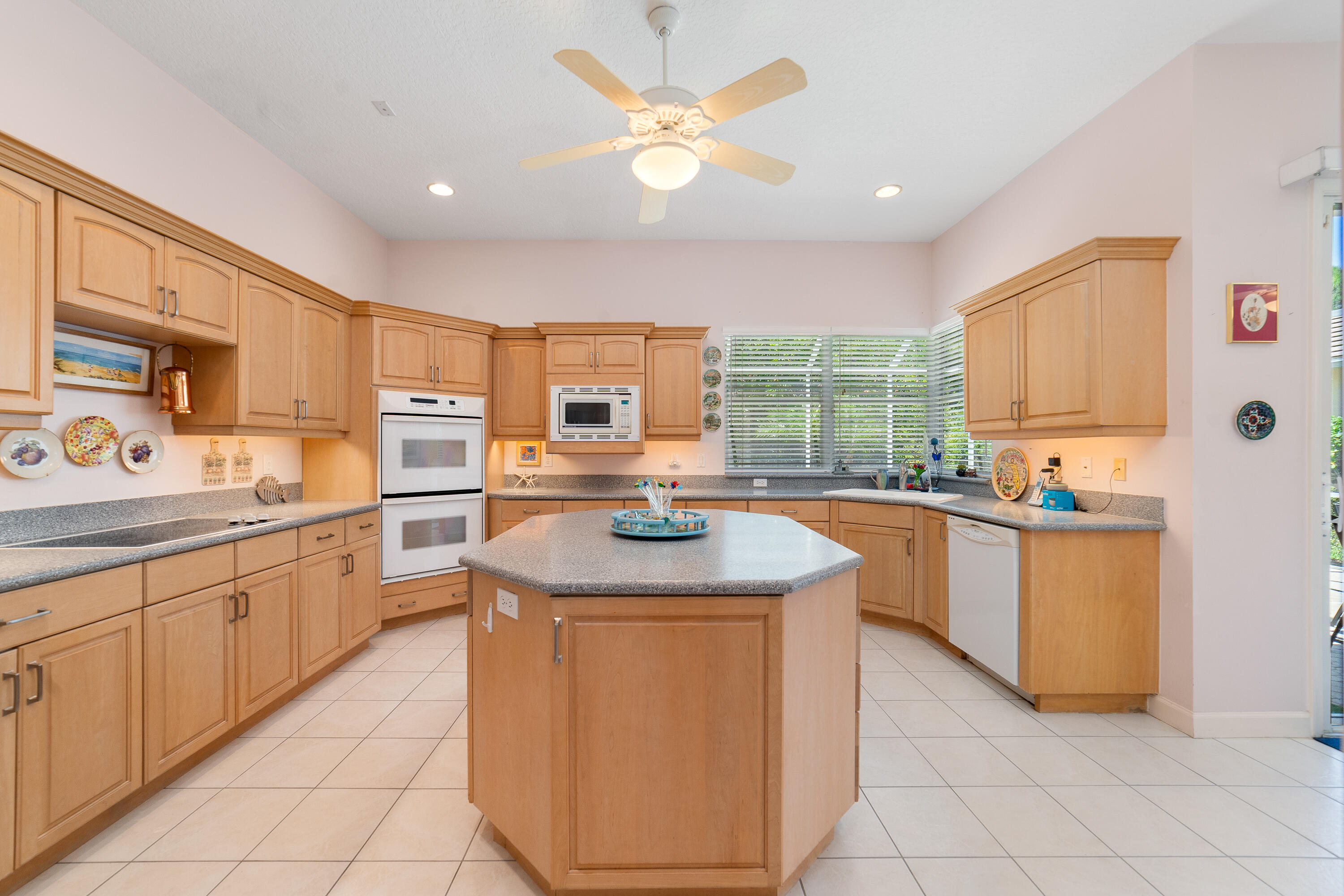 WILLOUGHBY - Residential