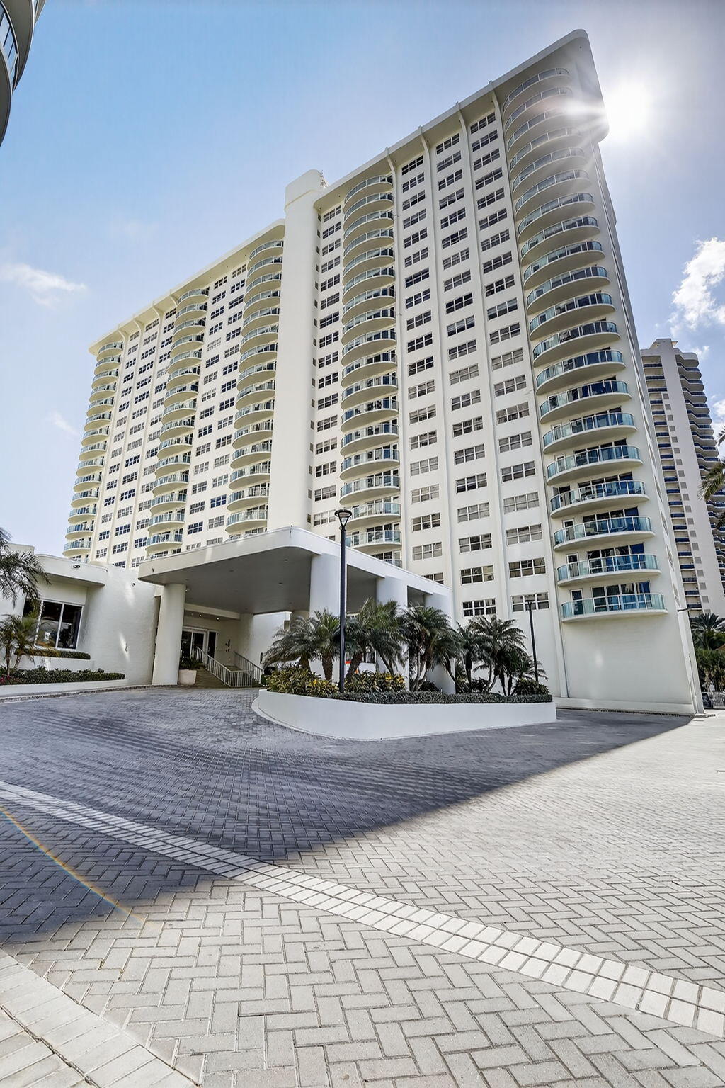 SOUTHPOINT CONDO - Residential