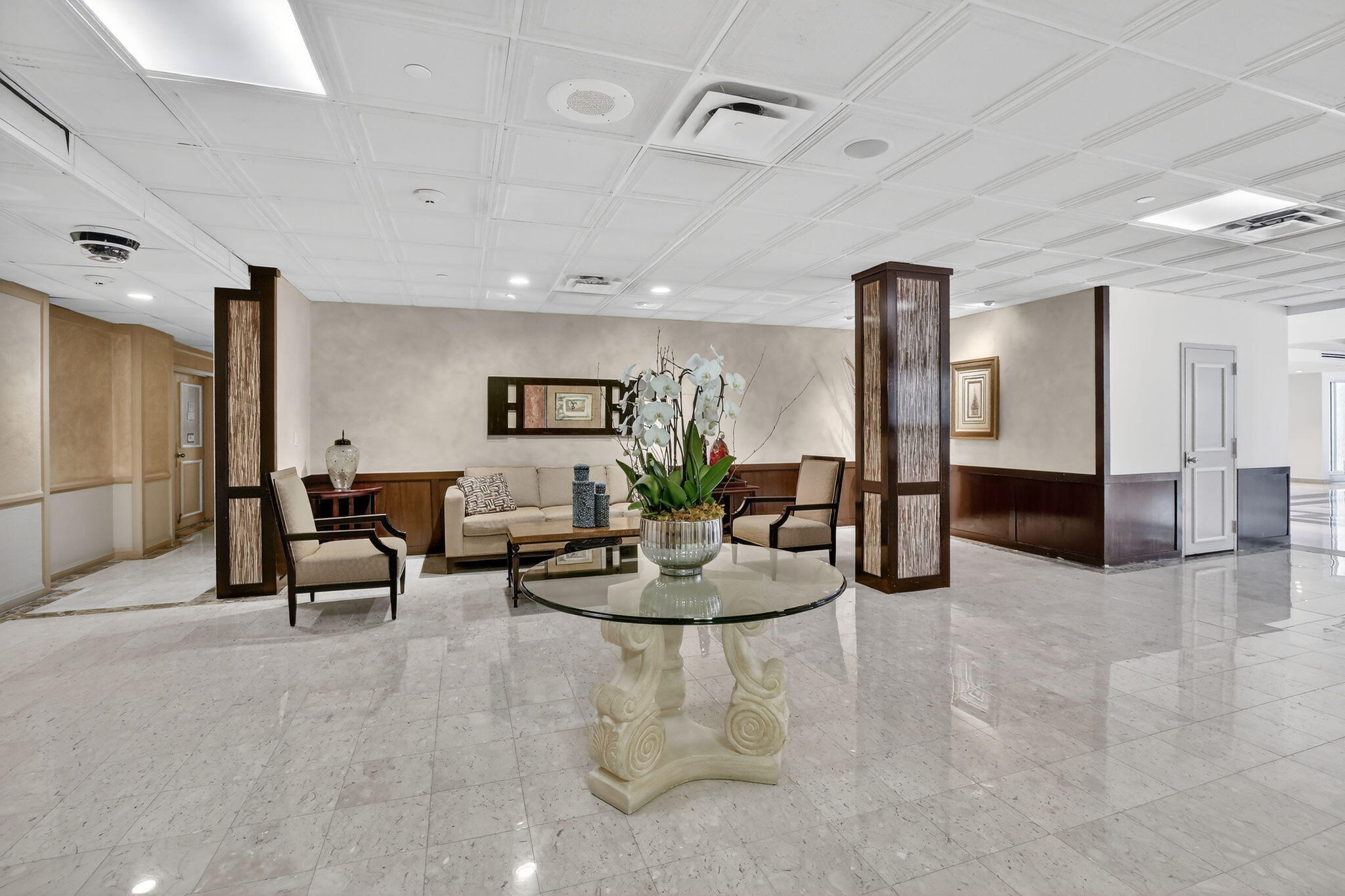 SOUTHPOINT CONDO - Residential