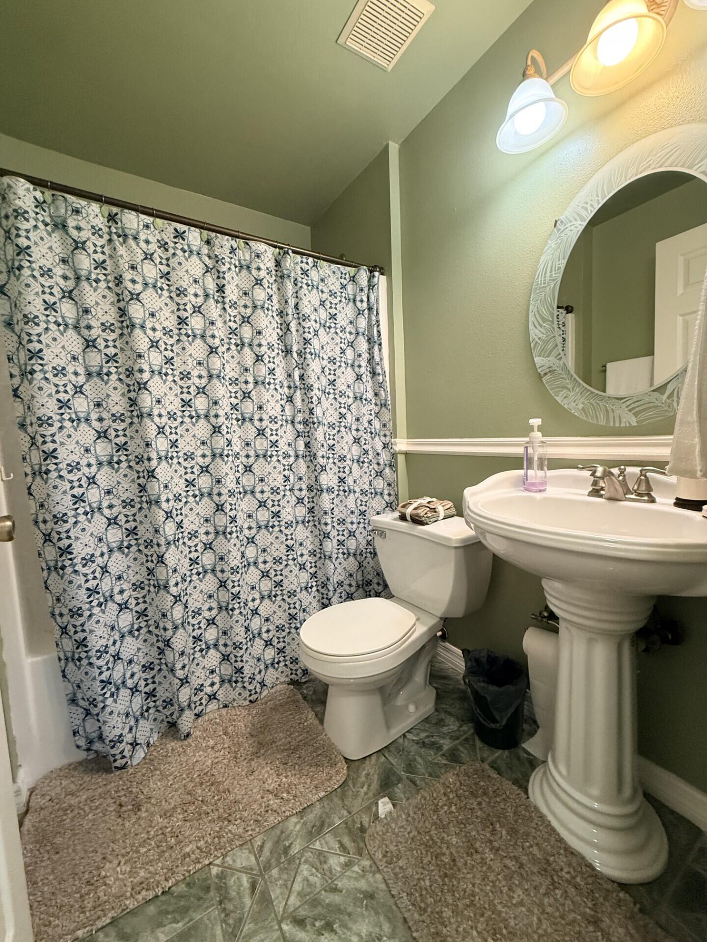 VERO LAKE ESTATES UNIT Q - Residential