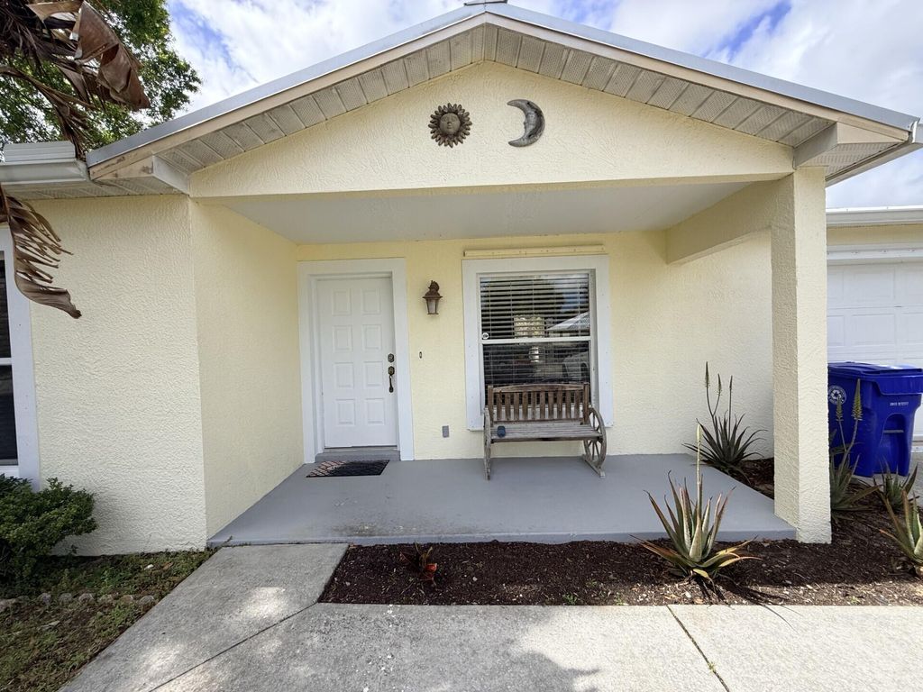 Photo of 8015 104th Avenue, Vero Beach, FL 32967 (MLS # R11168971)