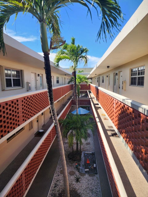Tiny photo for 2301 NE 14th St Causeway #305e, Pompano Beach, FL 33062 (MLS # B26049259)