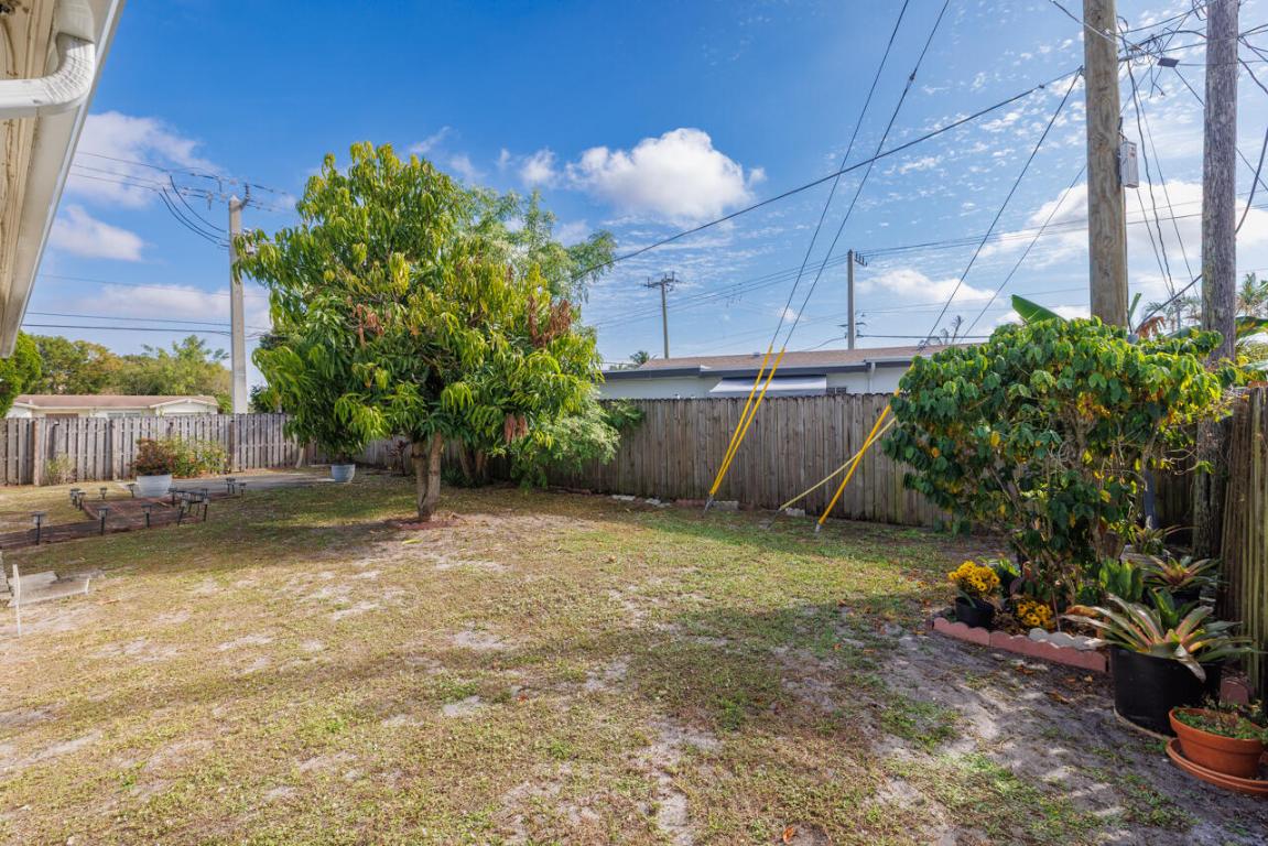 PALM BEACH LAKES SOUTH 2 - Residential