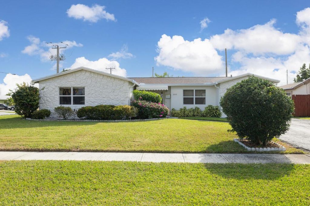 Photo of 300 Michigan Place, West Palm Beach, FL 33409 (MLS # R11156063)