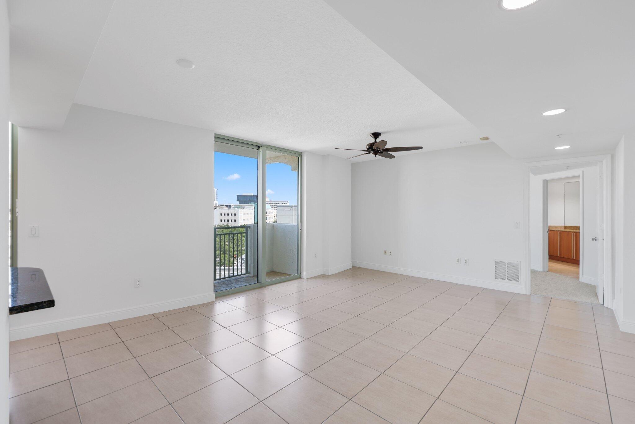 610 Clematis Street 512