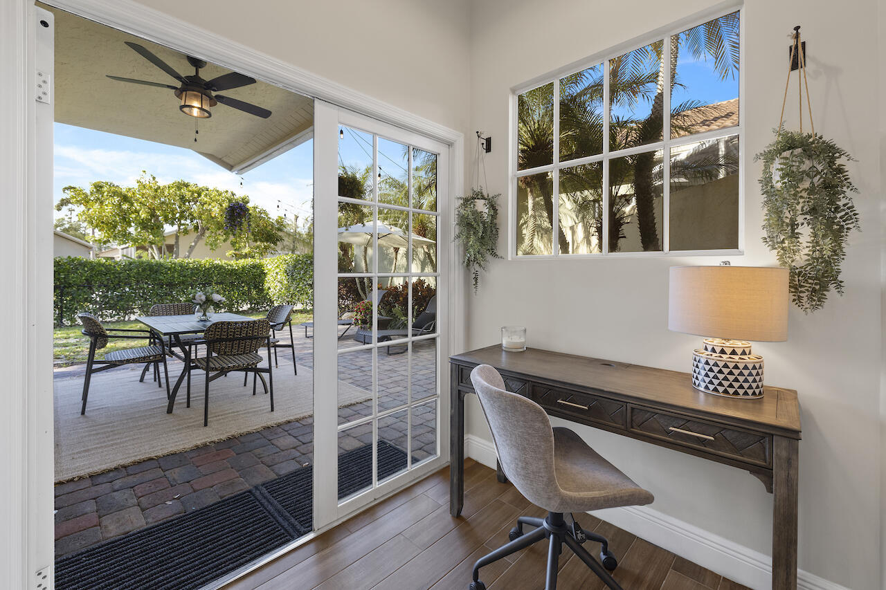 EMERALD FOREST OF WELLINGTON - Residential Lease