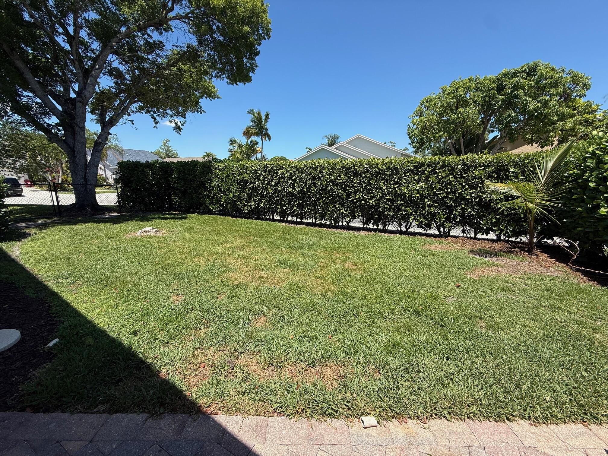 EMERALD FOREST OF WELLINGTON - Residential Lease