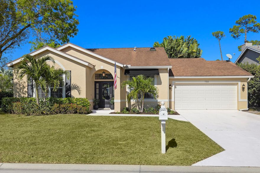 Beautifully updated and furnished short term rental, move in ready, fenced yard, flexible terms