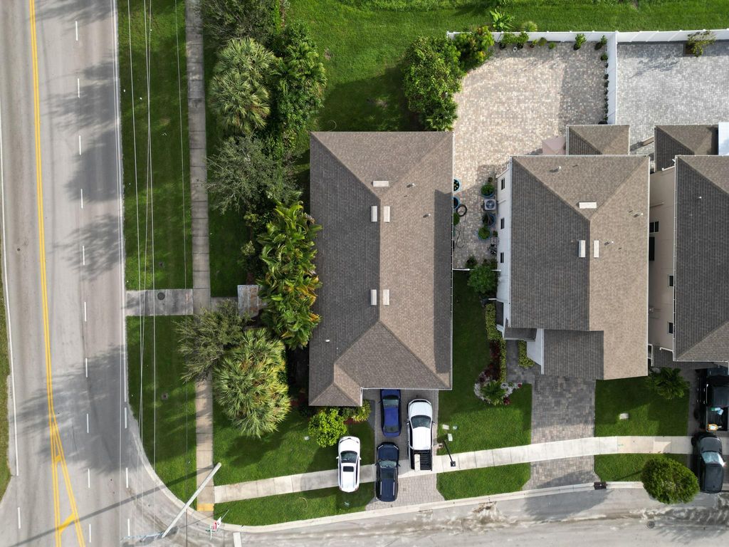 Photo of 4010 Tomoka Drive, Lake Worth, FL 33462 (MLS # R10927114)