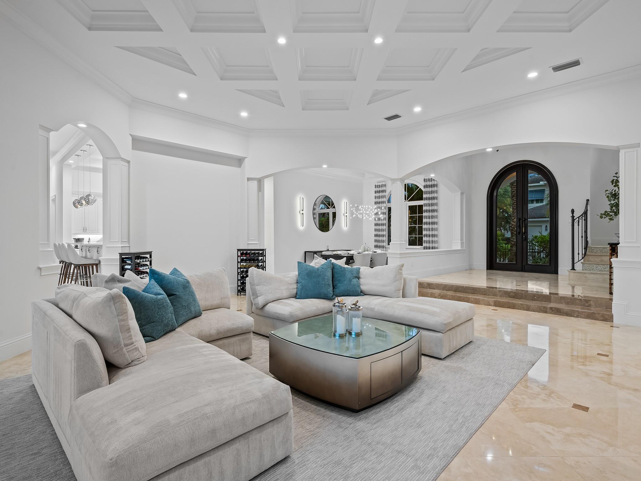 LIGHTHOUSE POINT 5TH SEC 39-25 - Residential