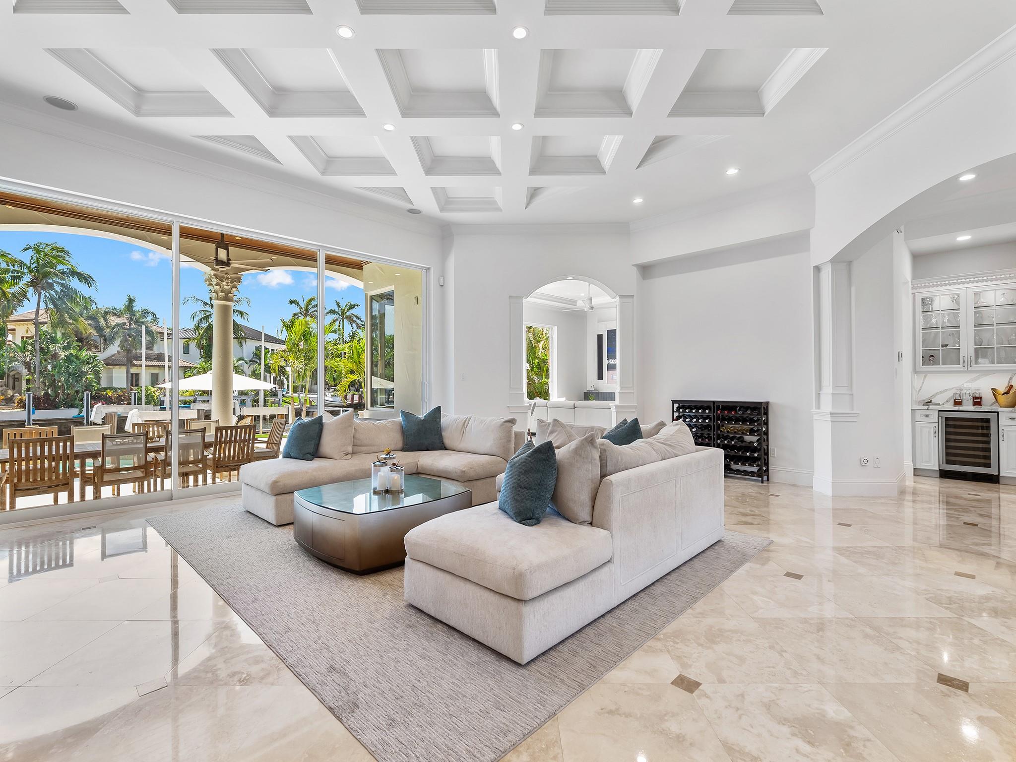 LIGHTHOUSE POINT 5TH SEC 39-25 - Residential