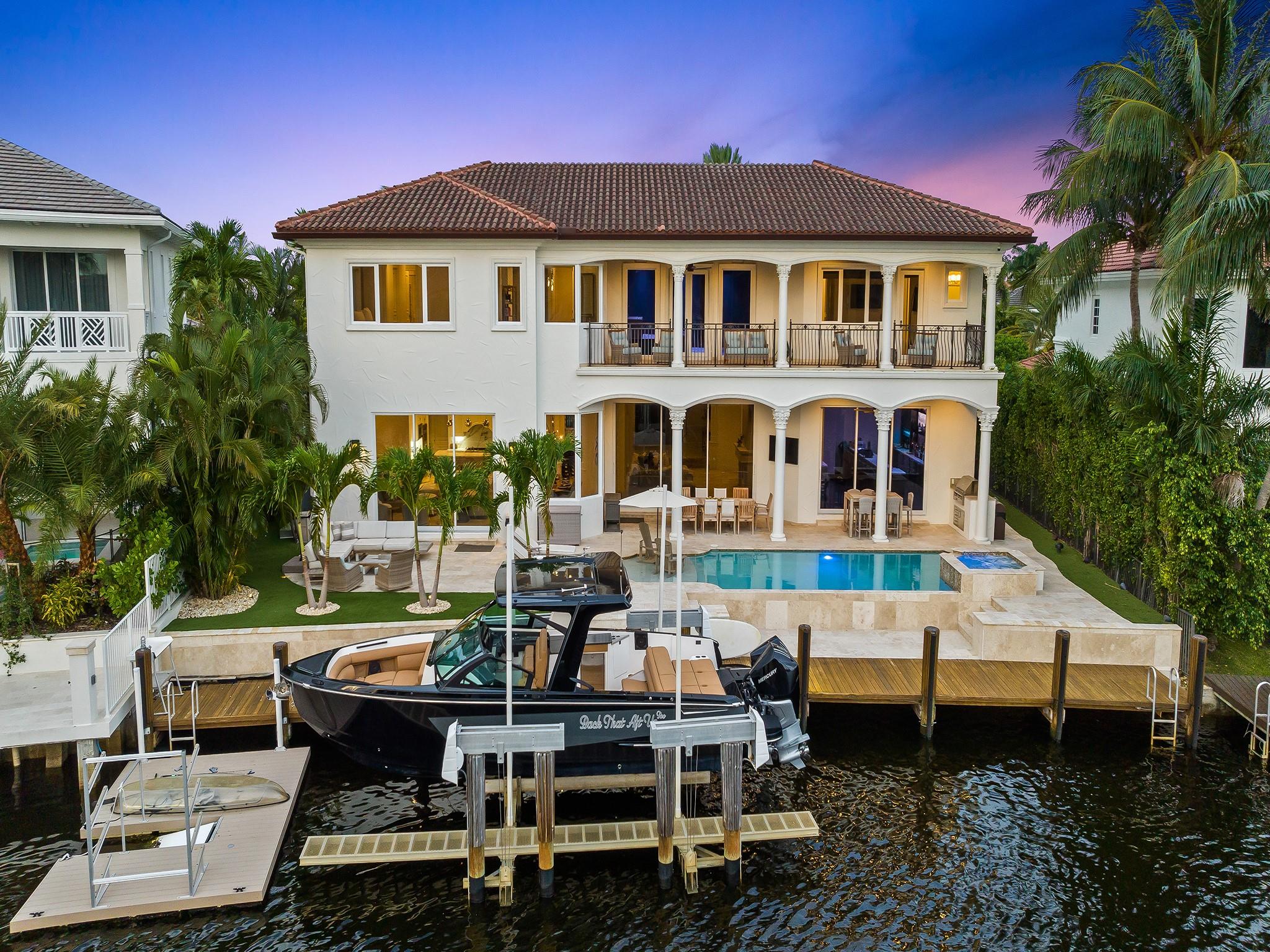 LIGHTHOUSE POINT 5TH SEC 39-25 - Residential