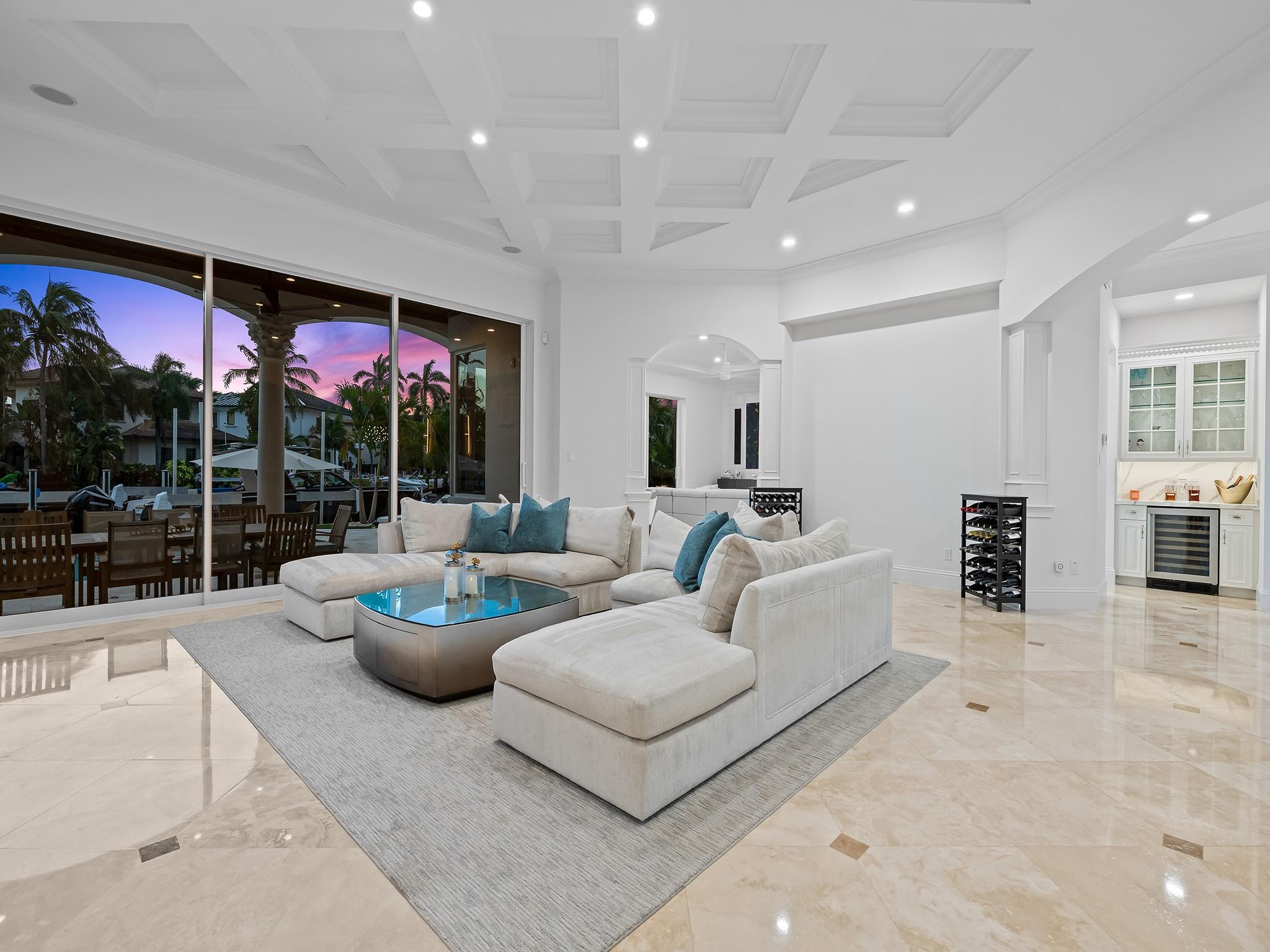 LIGHTHOUSE POINT 5TH SEC 39-25 - Residential