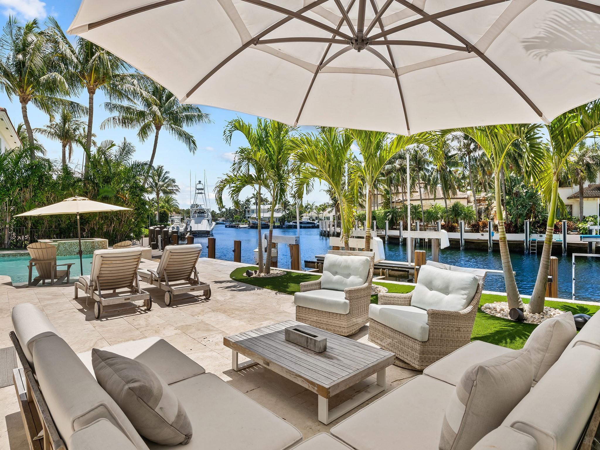 LIGHTHOUSE POINT 5TH SEC 39-25 - Residential