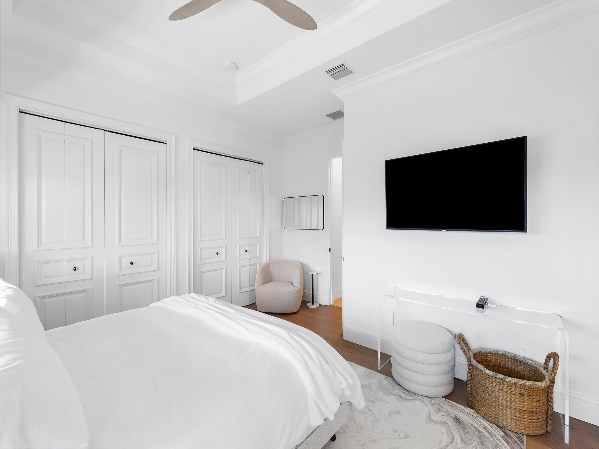 LIGHTHOUSE POINT 5TH SEC 39-25 - Residential