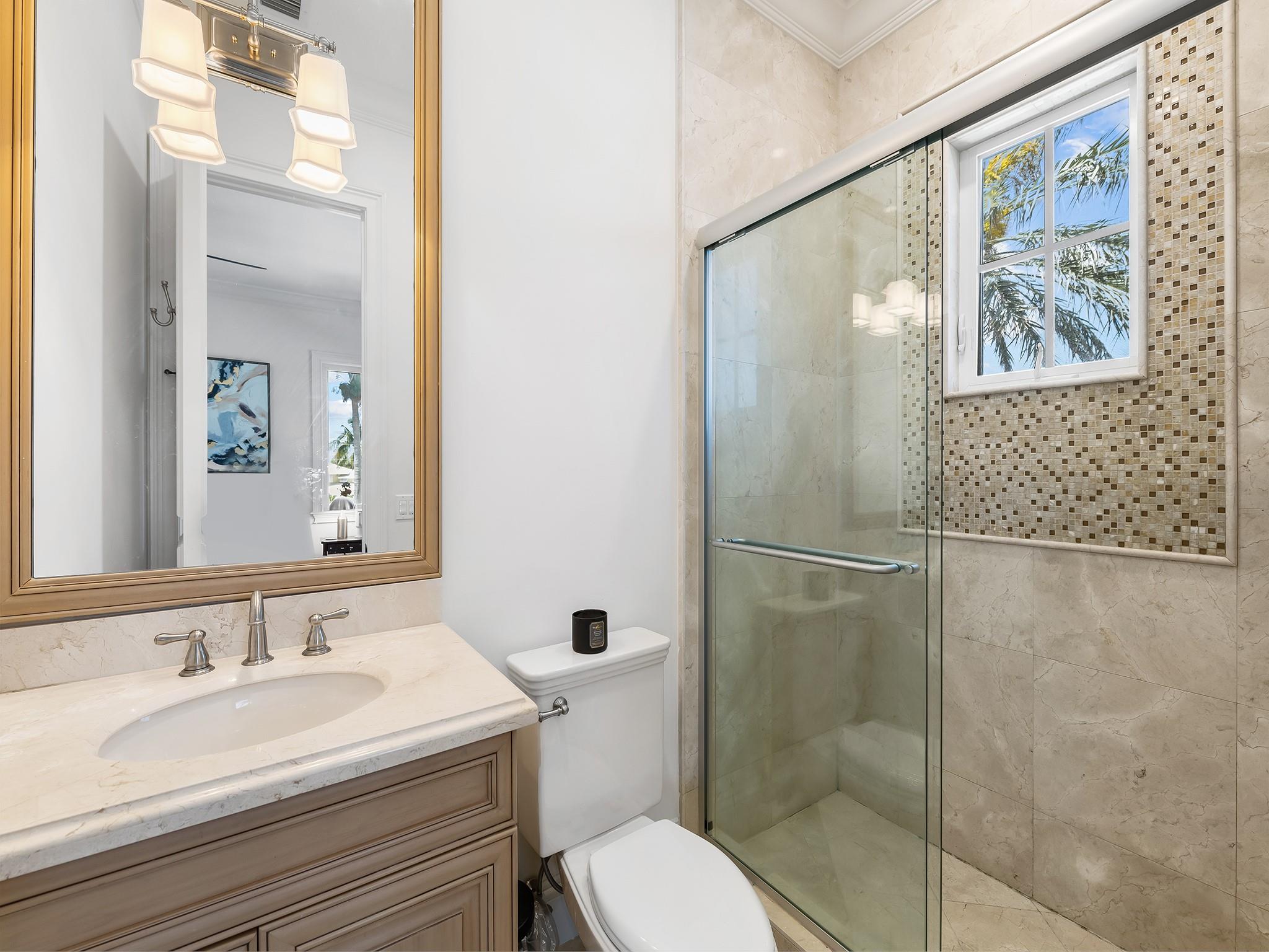 LIGHTHOUSE POINT 5TH SEC 39-25 - Residential