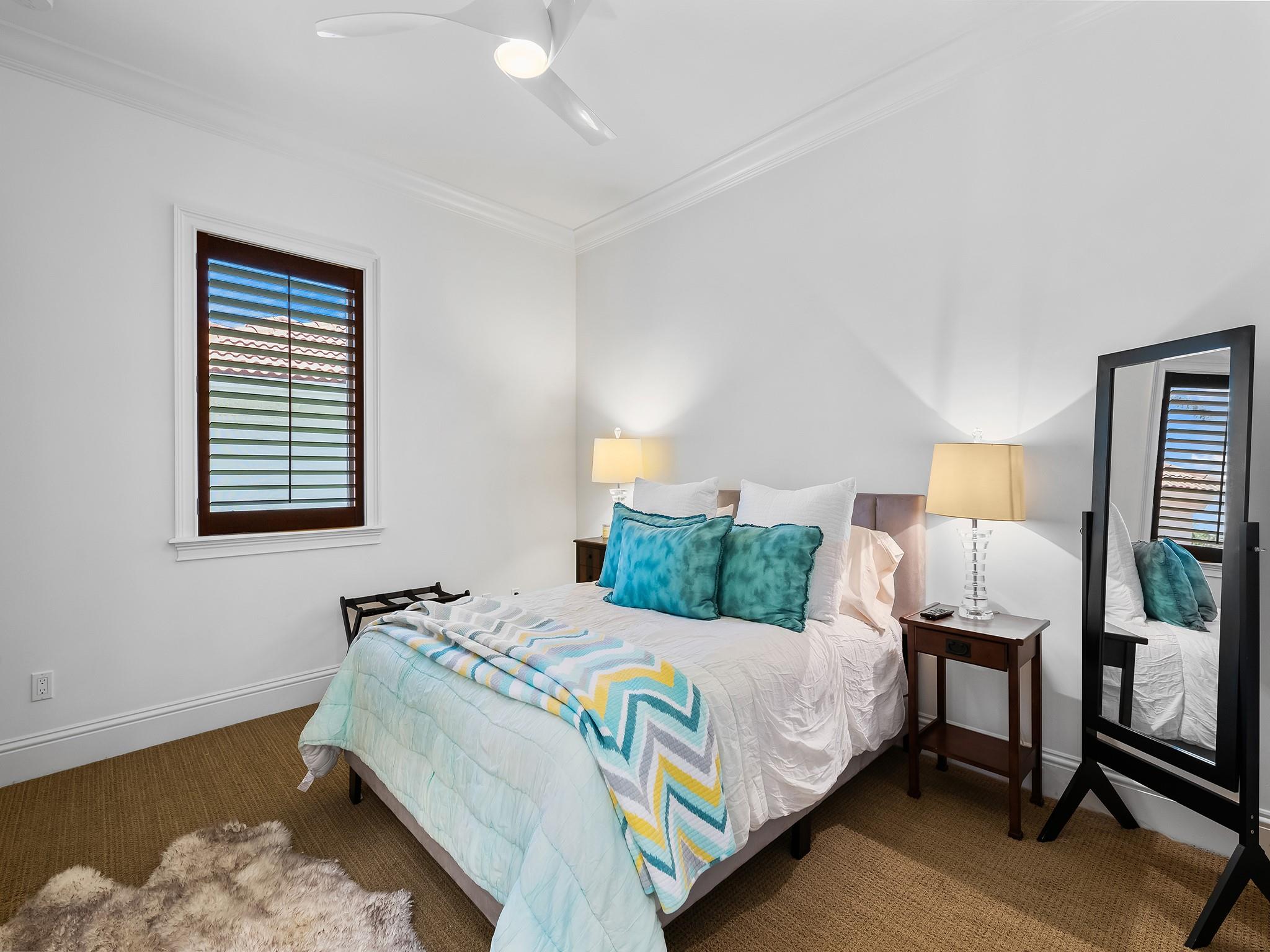 LIGHTHOUSE POINT 5TH SEC 39-25 - Residential