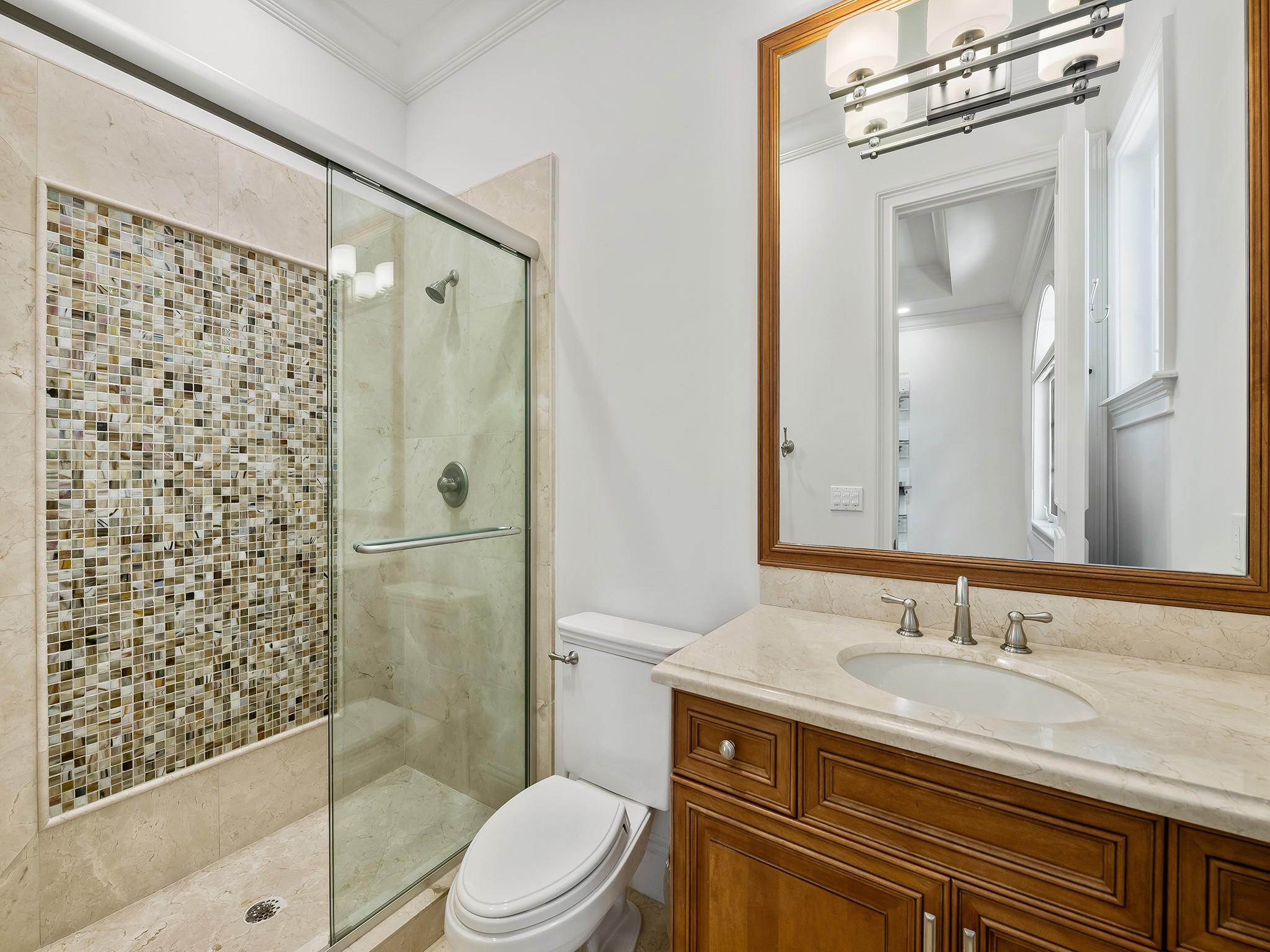 LIGHTHOUSE POINT 5TH SEC 39-25 - Residential