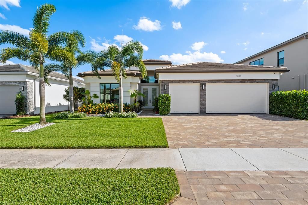 Photo of 8834 Skyward Street, Boca Raton, FL 33496 (MLS # R10883363)