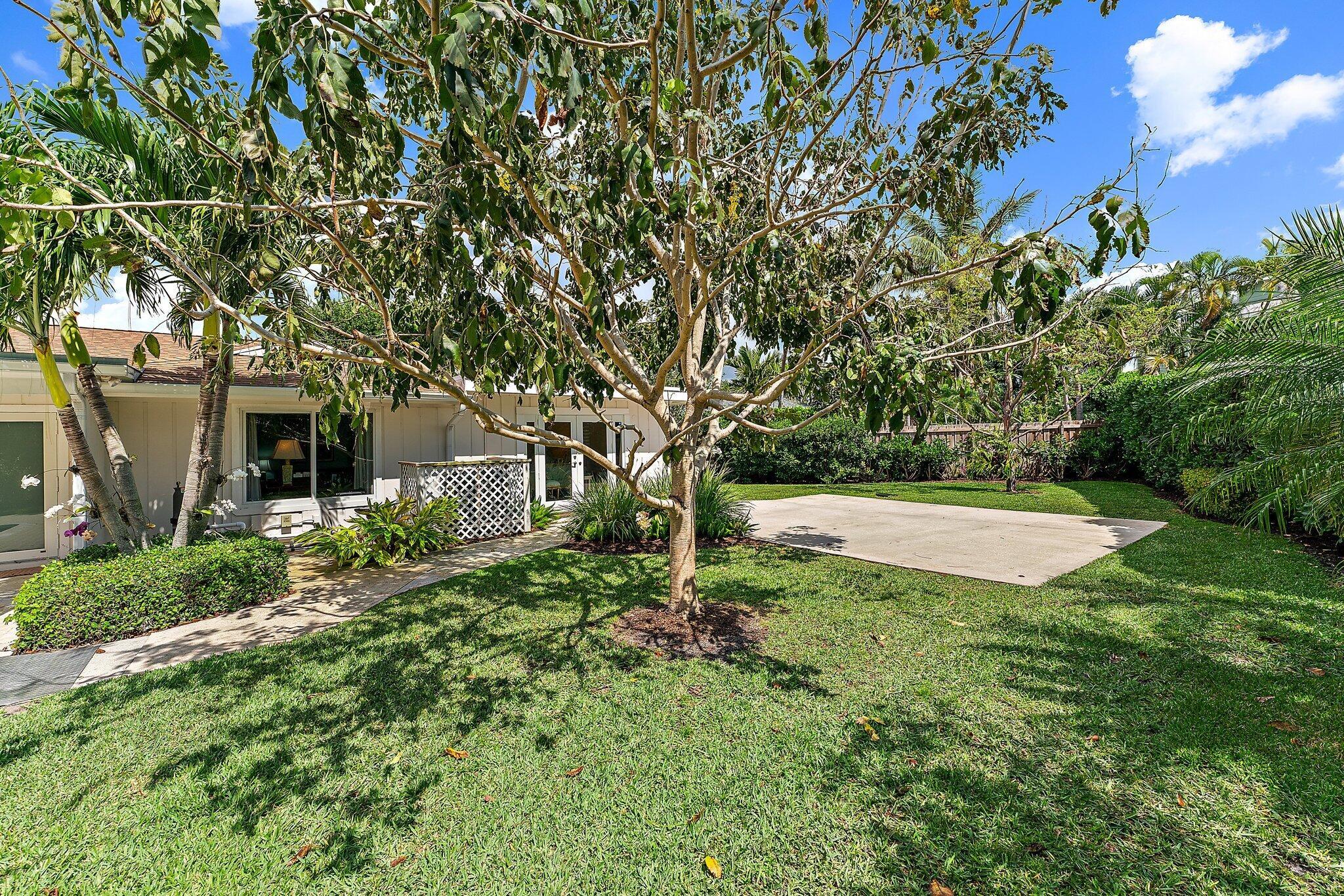 Golf Course Addition to the Village of North Palm - Residential