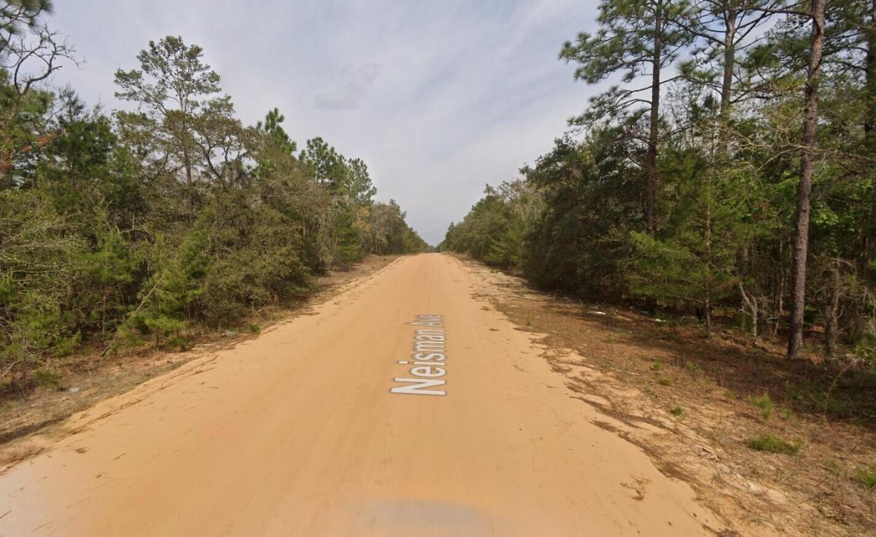 INTERLACHEN LAKES ESTATES - Land