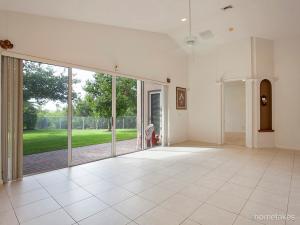 MARTINS CROSSING - Residential