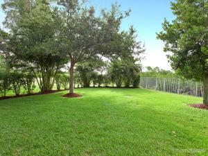 MARTINS CROSSING - Residential