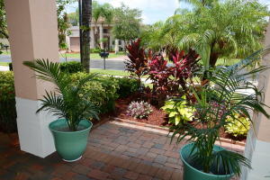 MARTINS CROSSING - Residential