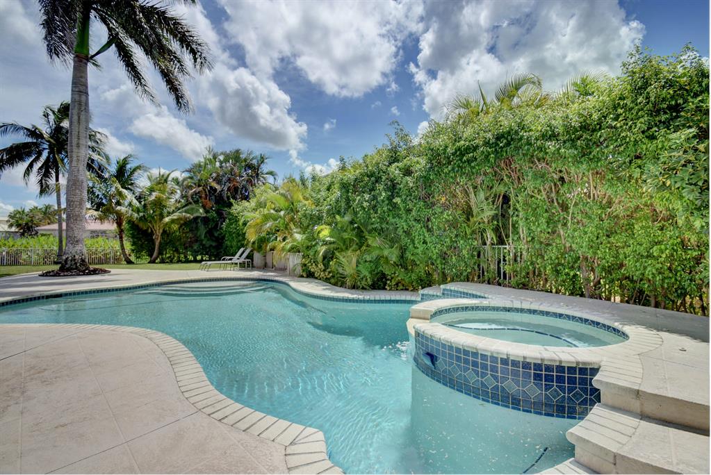 THE SHORES - Residential