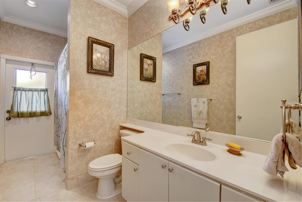 THE SHORES - Residential