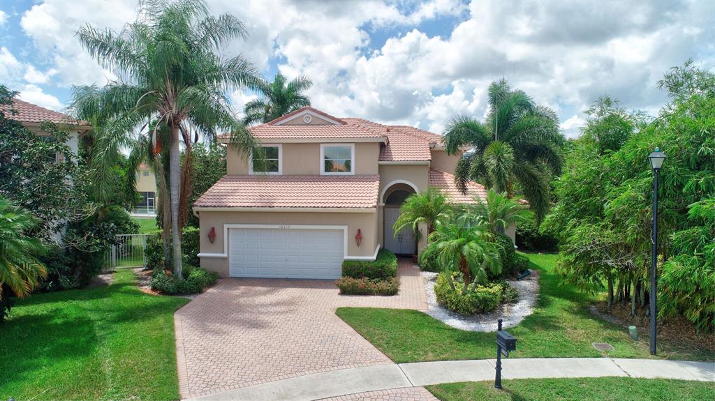 THE SHORES - Residential