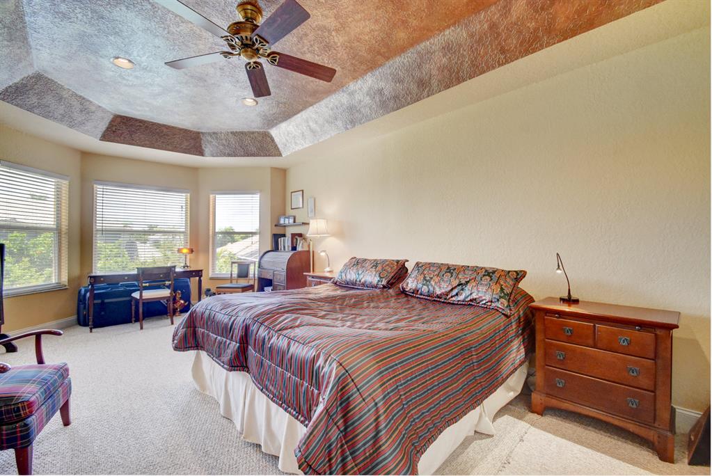 THE SHORES - Residential