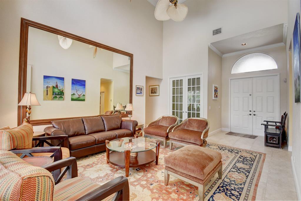 THE SHORES - Residential