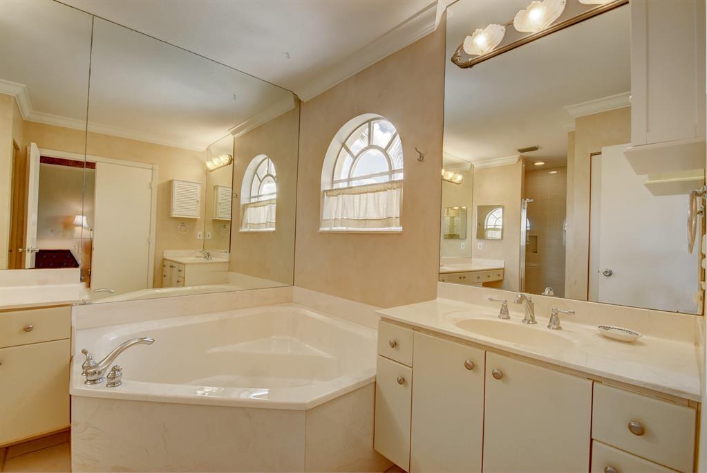 THE SHORES - Residential