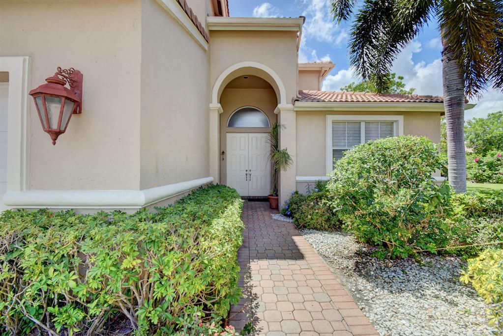 THE SHORES - Residential