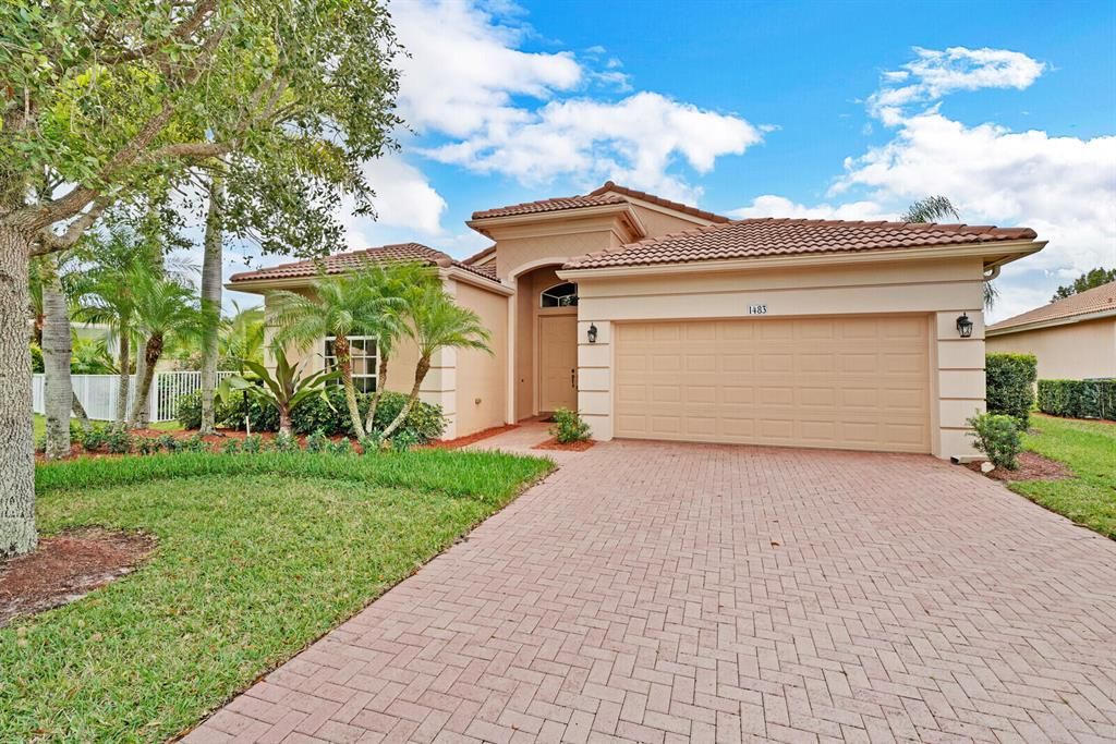 Photo of 1483 SE Legacy Cove Circle, Stuart, FL 34997 (MLS # R10769664)