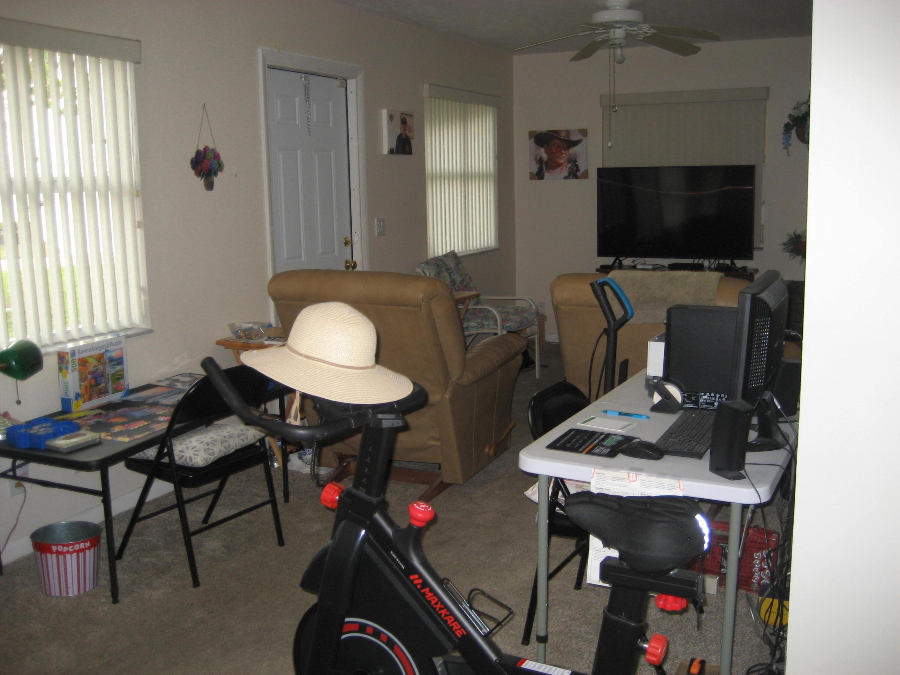 PALM BEACH LEISUREVILLE SEC 10 - Residential