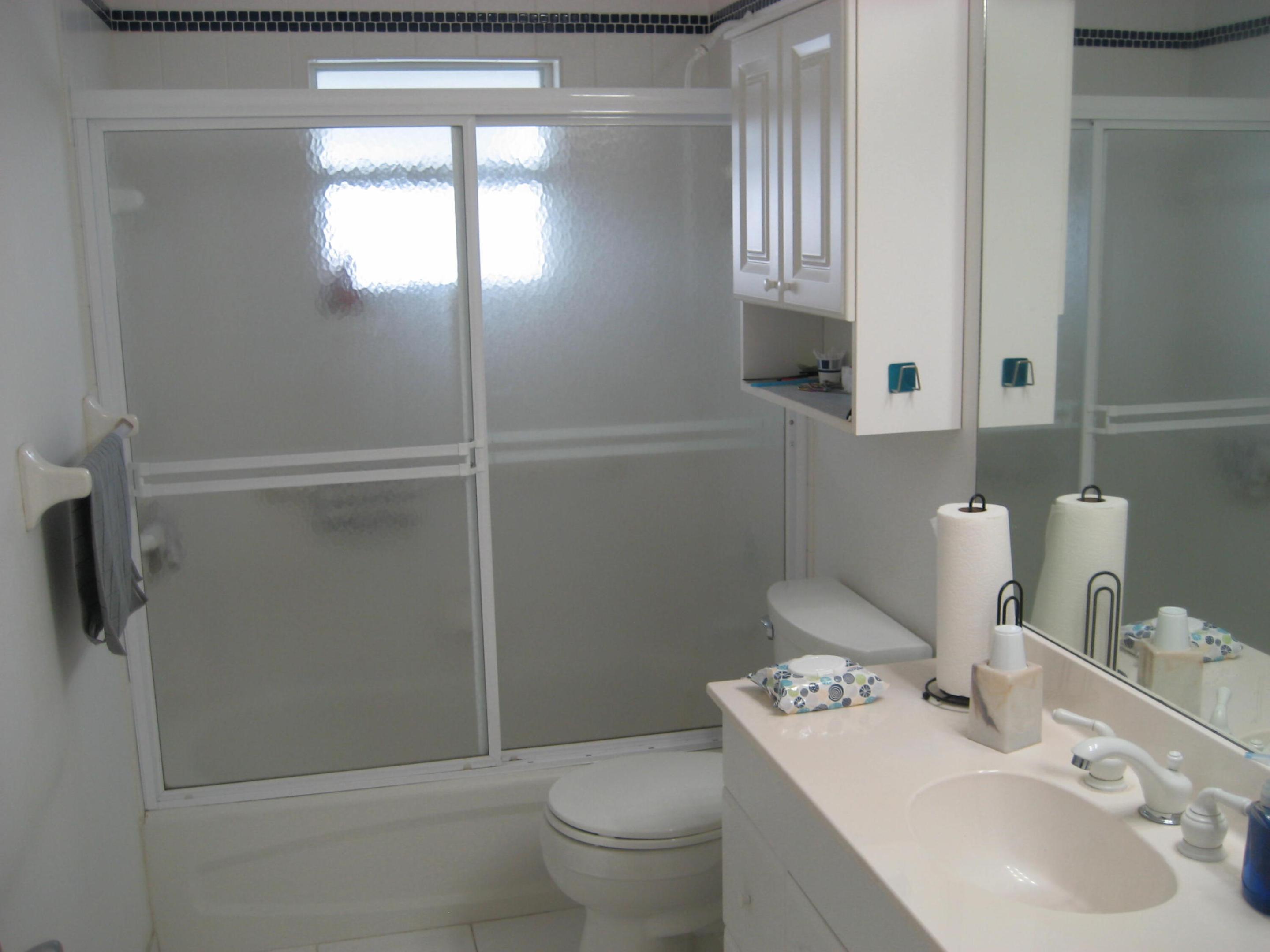 PALM BEACH LEISUREVILLE SEC 10 - Residential