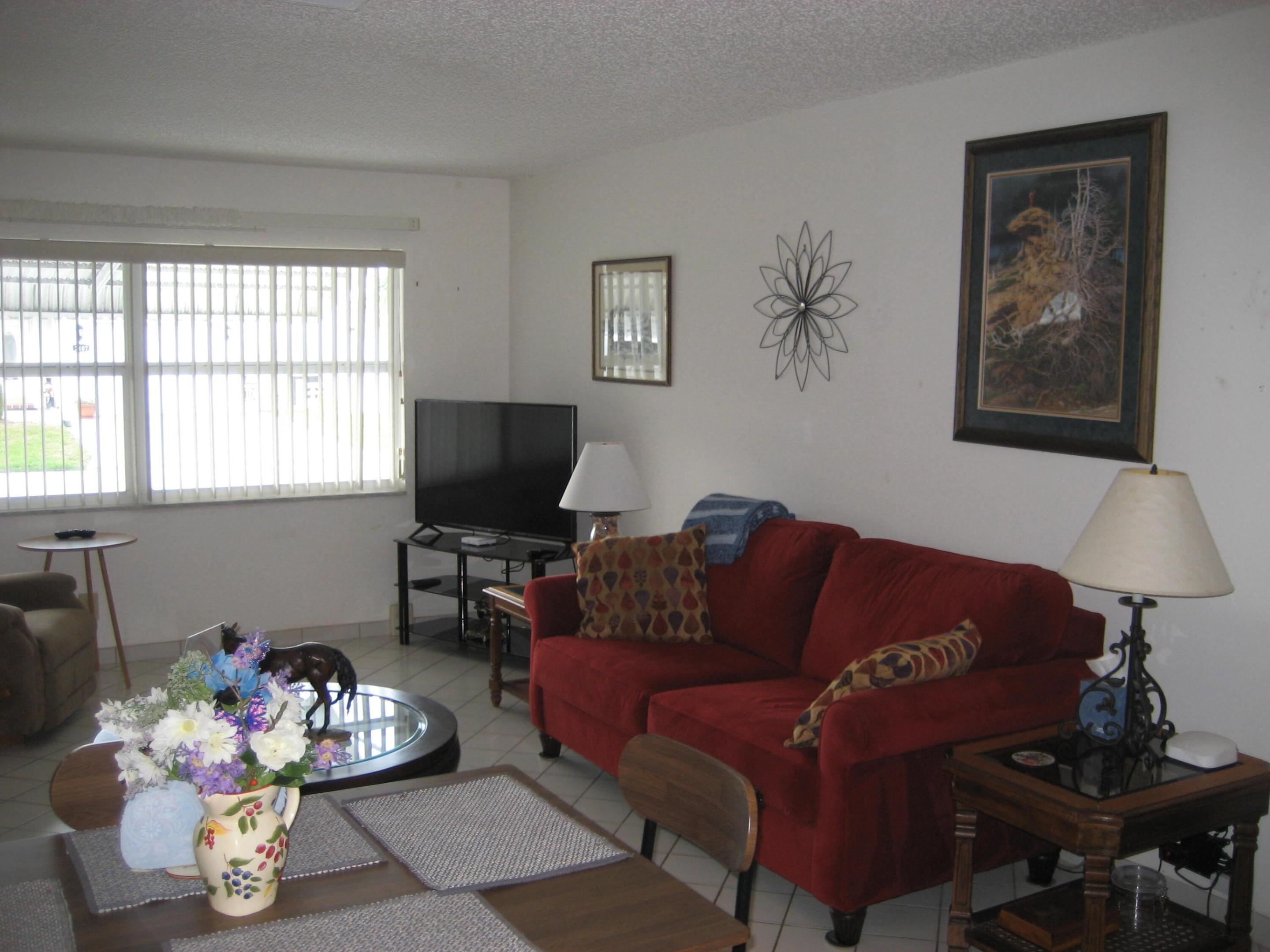 PALM BEACH LEISUREVILLE SEC 10 - Residential