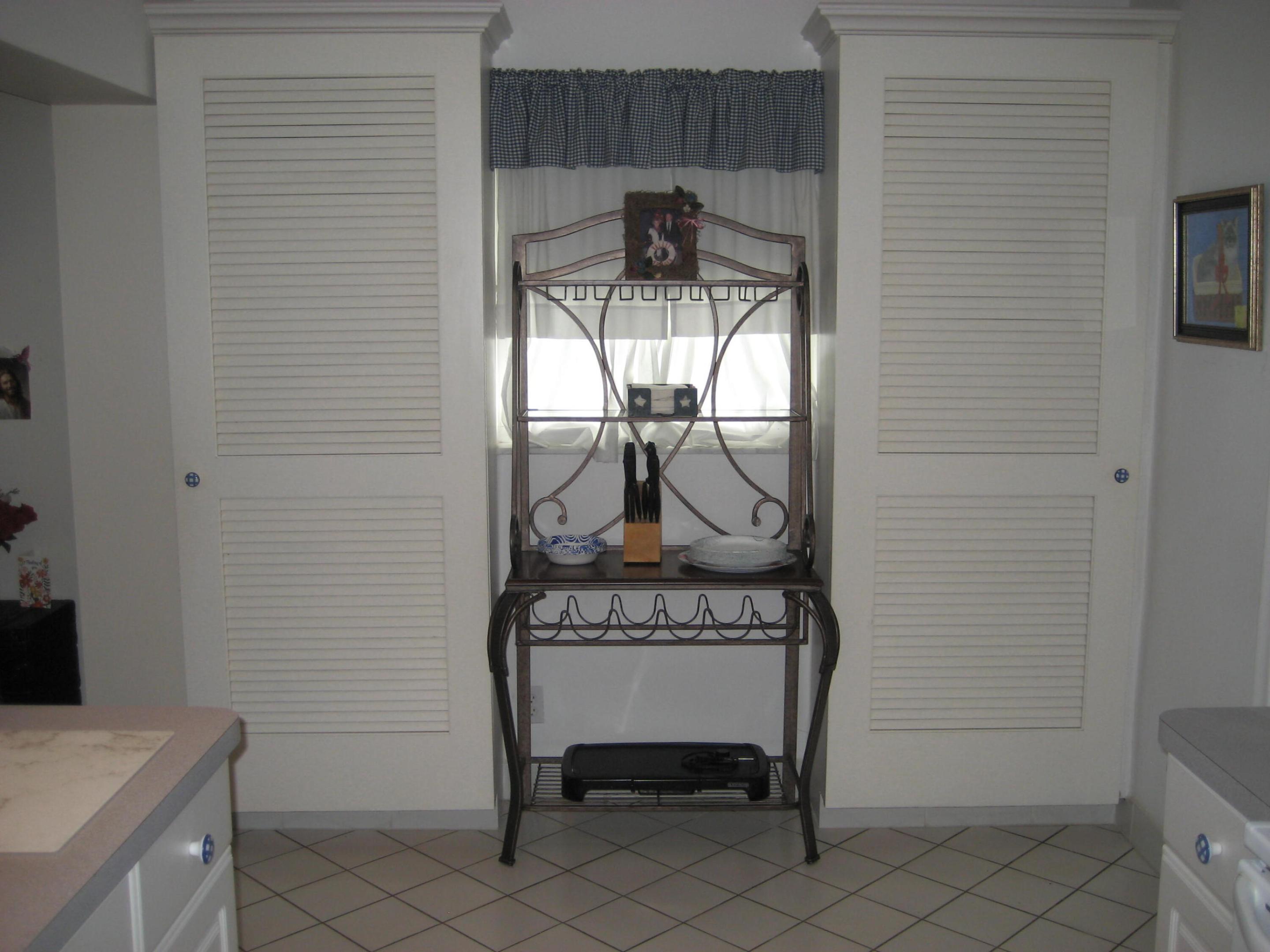 PALM BEACH LEISUREVILLE SEC 10 - Residential