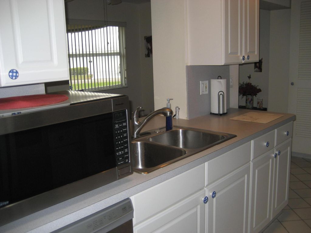 Photo of 2108 SW 15th Street, Boynton Beach, FL 33426 (MLS # B26009635)