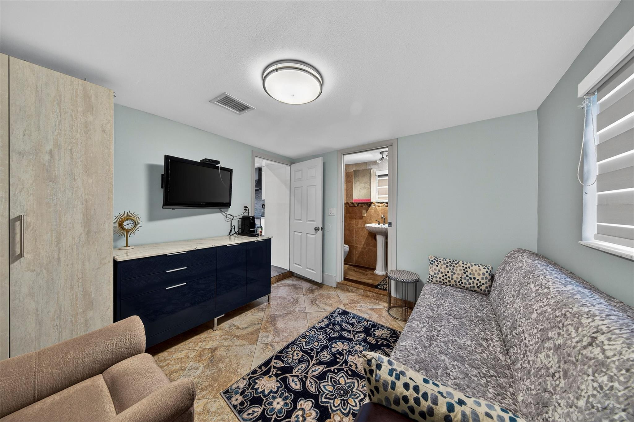 Gulfstream Estates 37-6 B - Residential