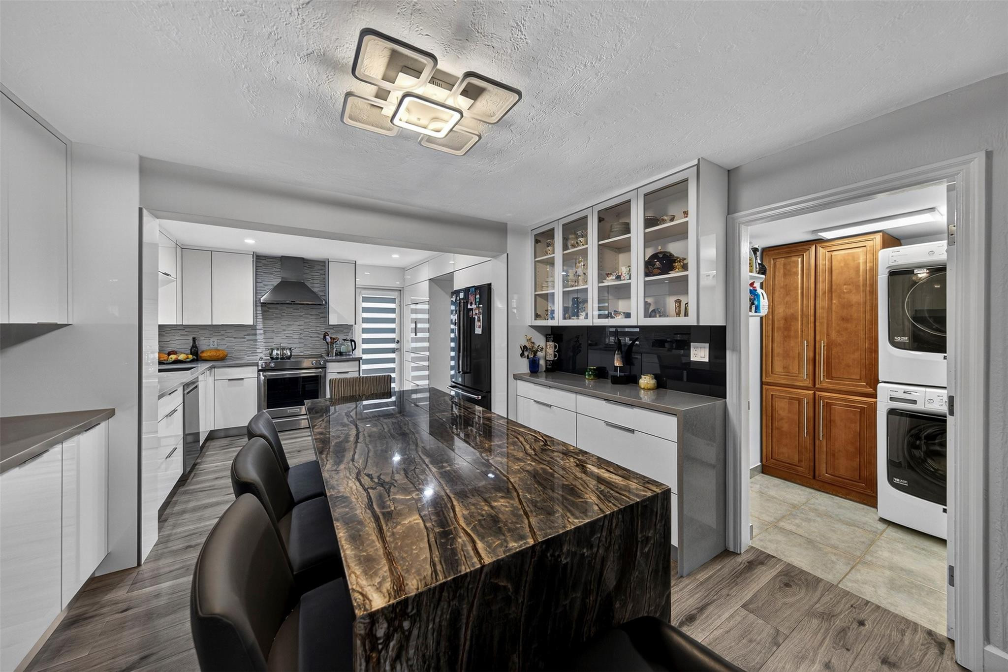 Gulfstream Estates 37-6 B - Residential