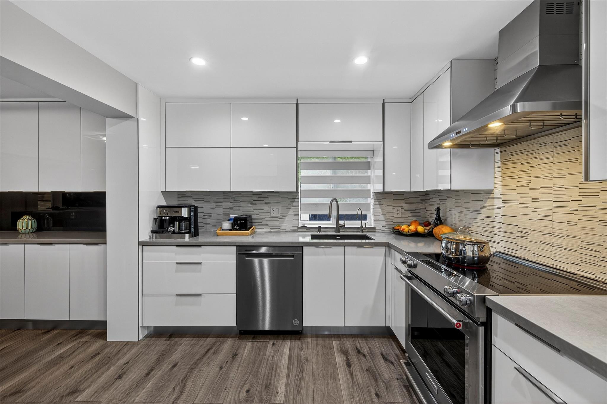 Gulfstream Estates 37-6 B - Residential