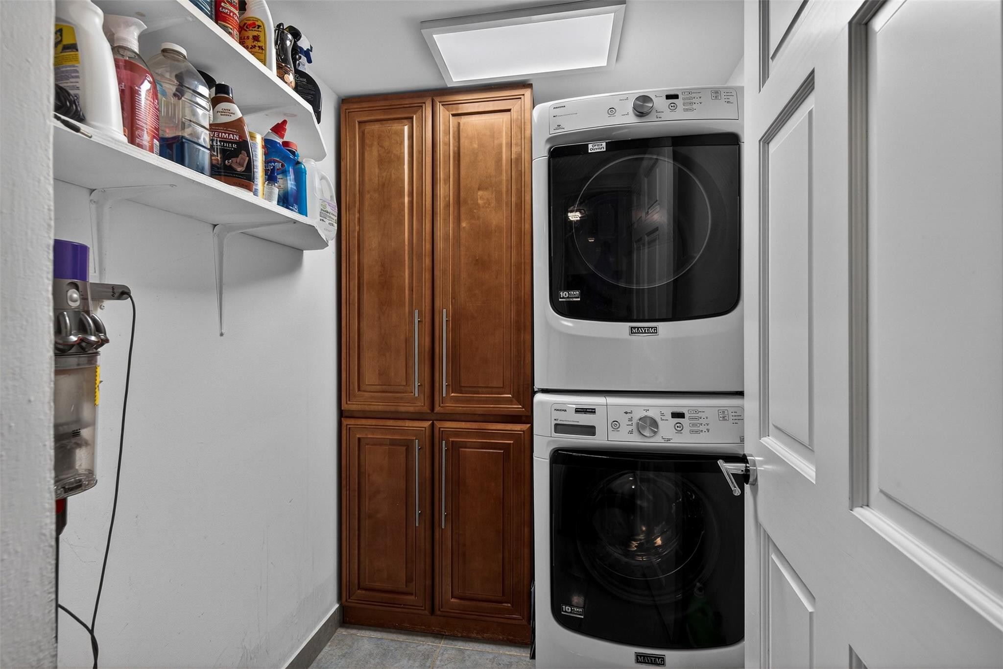 Gulfstream Estates 37-6 B - Residential